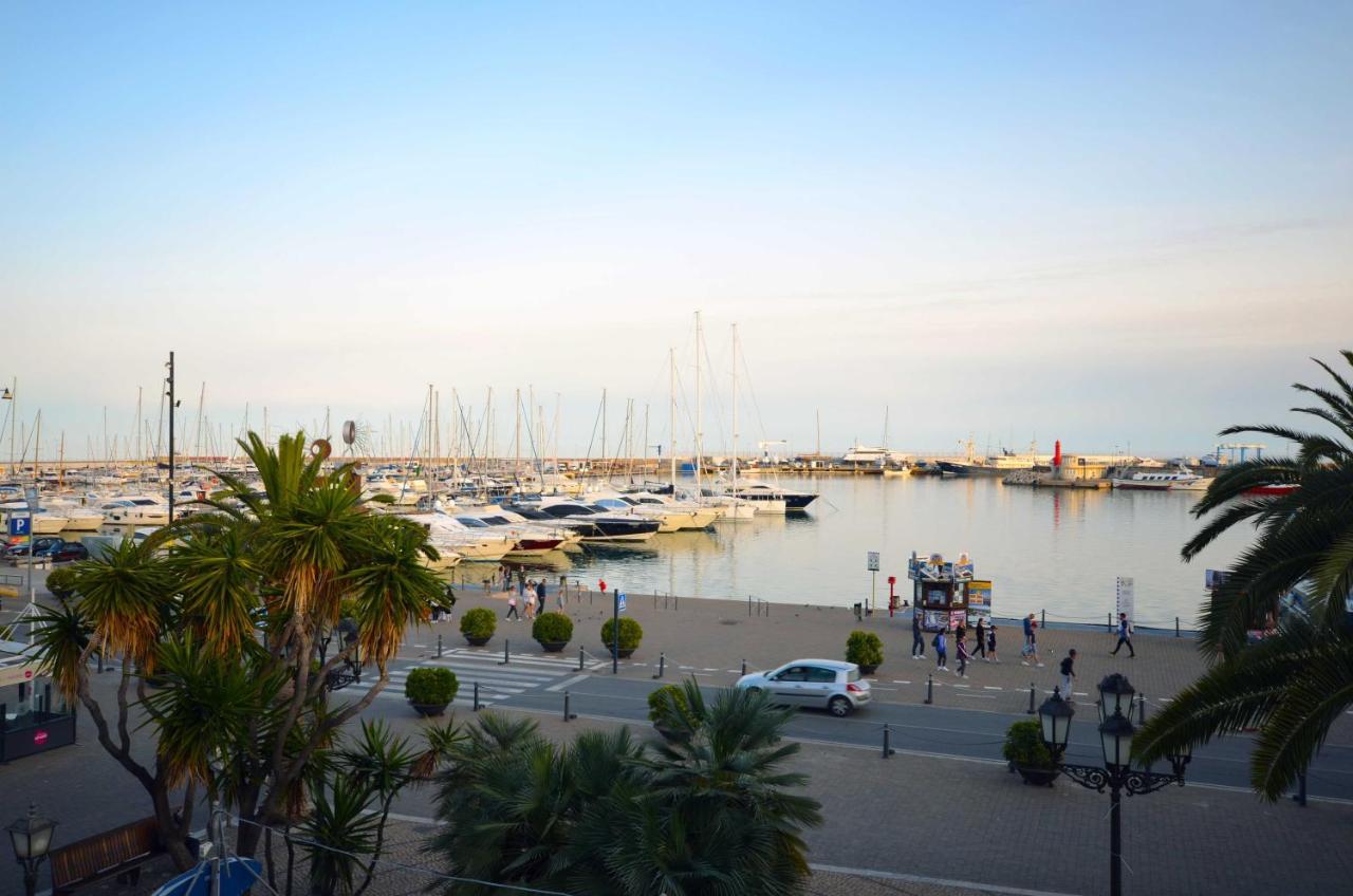 Golive Deluxe Apartment Cambrils Bagian luar foto